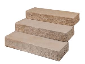 Blockstufen Sandstein Modak freigestellt