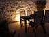 Mauersteine Tarvertin Medium Select Rustic mit Beleuchtung bei Nacht