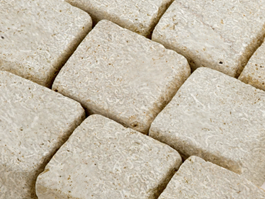 Pflastersteine Kalkstein Royal Beige 10x10x8 cm Detail