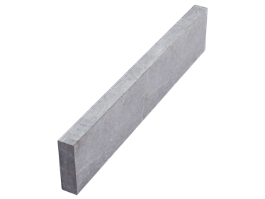 Rasenkante Kalkstein Lago freigestellt