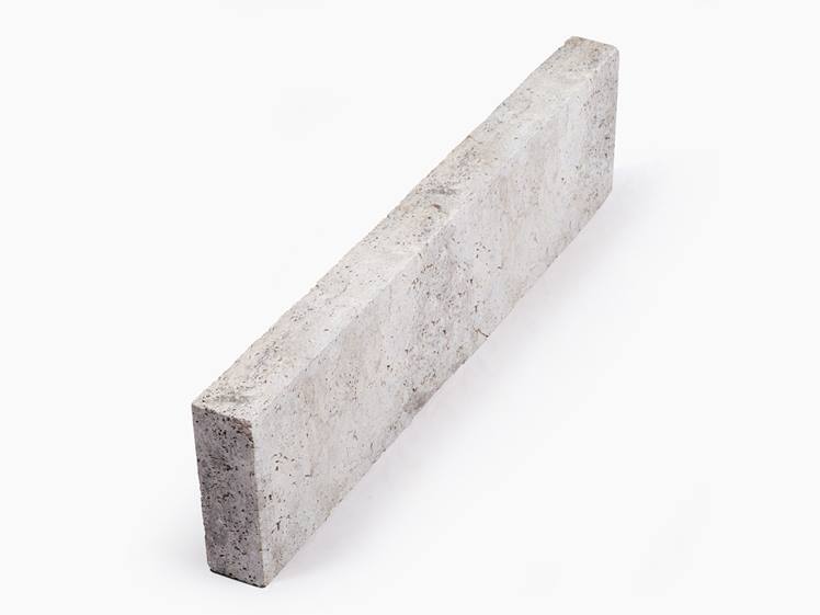 Rasenkante Travertin Silver