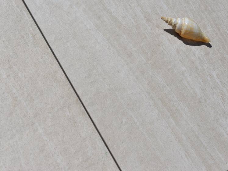 Mountain Beige Nahaufnahme schräg mit Muscheldeko