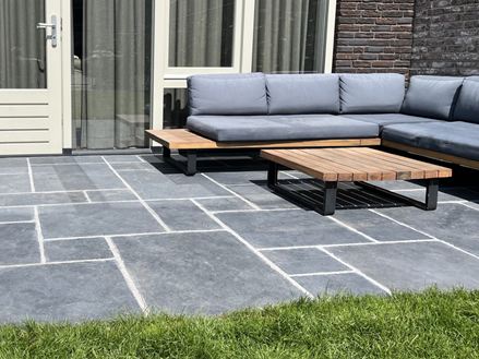 Kalkstein_Lime_Black_Terrasse_Lounge