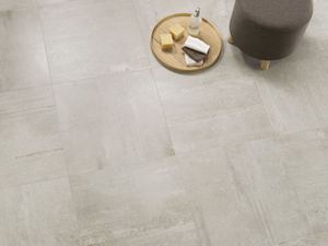 Platten in Betonoptik Concrete Stone mit Hocker, Tablett und Seife