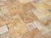 Terrasse mit Travertinplatten Gold