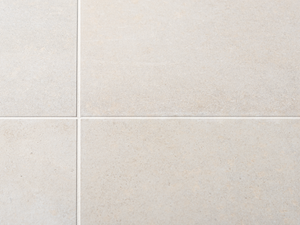 Moderne Leichtigkeit mit cremefarbenen Fliesen Stilvolle Optik: Feinsteinzeug-Fliesen Pure Sand