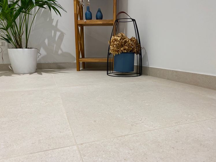 Steinoptik-Fliesen Sevilla Cream