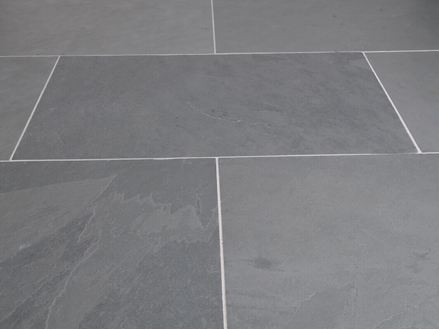 Schiefer-Fliesen Grey Slate aus der Froschperspektive