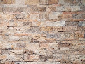 Komplette Wand mit Wandverblender Scabas verkleidet