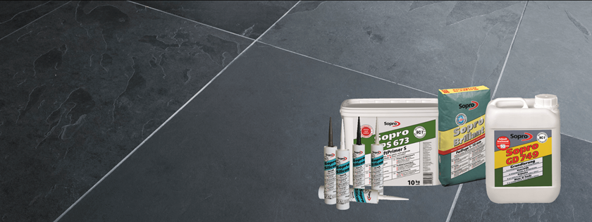 Zubehörprodukte auf verlegten Schieferfliesen