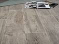 Feinsteinfliesen Urban Smoke mit Zeitschrift