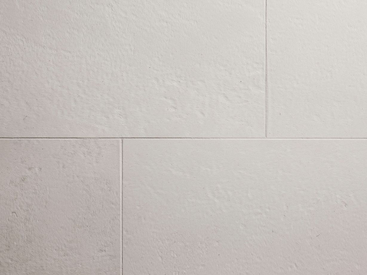 Kalkstein-Fliesen Miros, gebürstet, Frontalaufnahme