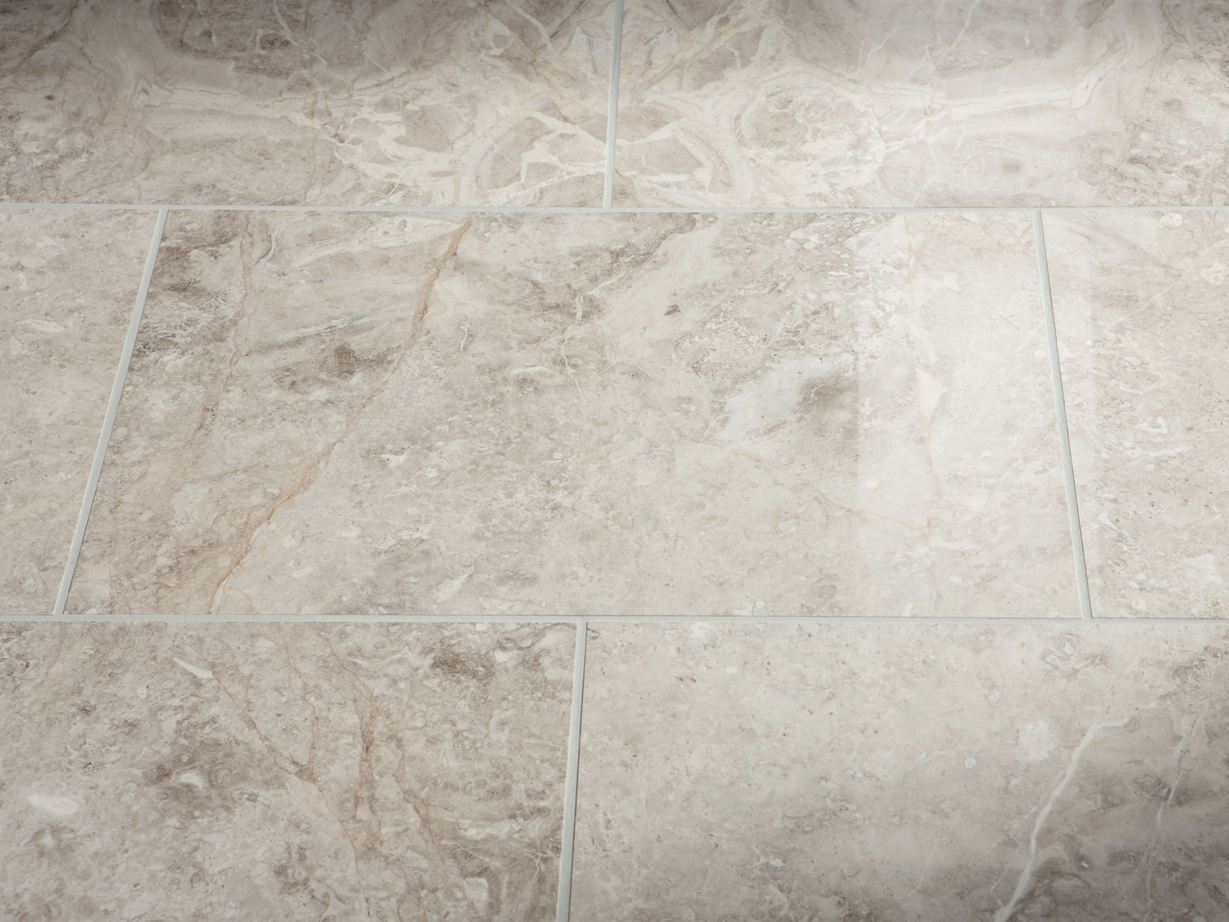 Marmorfliese Silver Shadow mit polierter Oberfläche