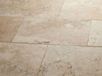 Travertin-Fliesen Rustic seitliche Aufnahme