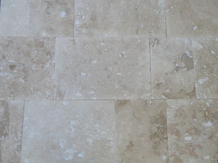 Naturstein Fliesen fertig verlegt als Bahnenware