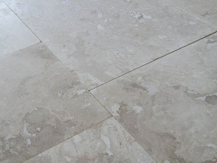 Naturstein Fliesen im wilden Verband verlegt