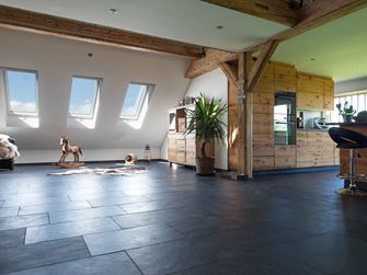 Alt liebt neu - und mit Holz und Schiefer entsteht der WOW-Effekt!