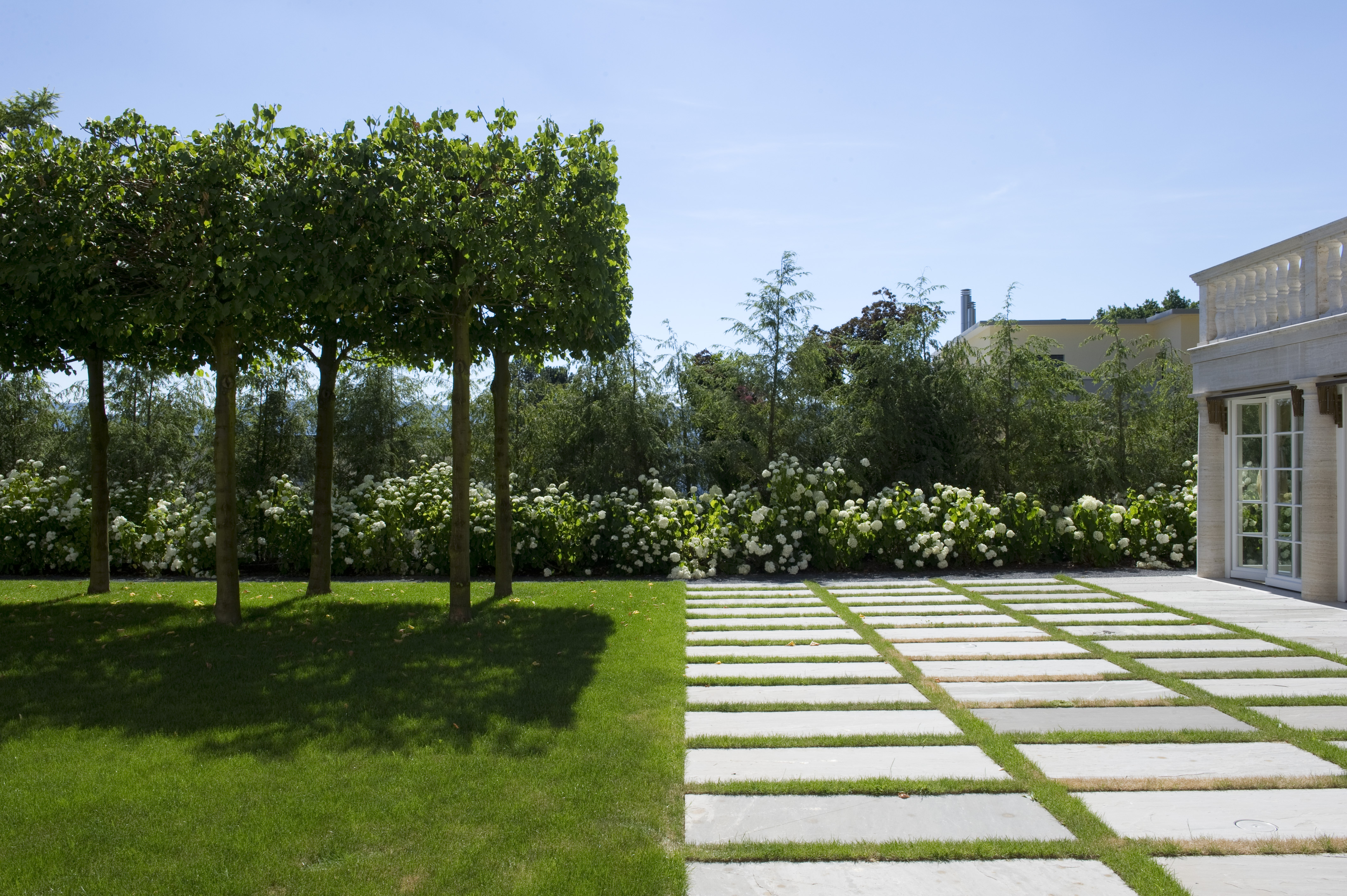 Trittplatten und Gehwegplatten für Garten Betonform Terrassenplatten 