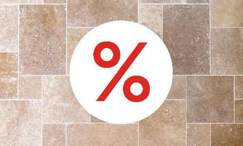 Sol en travertin avec panneau de vente