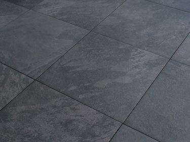 Platten Schieferoptik Alpine Black Jonastone